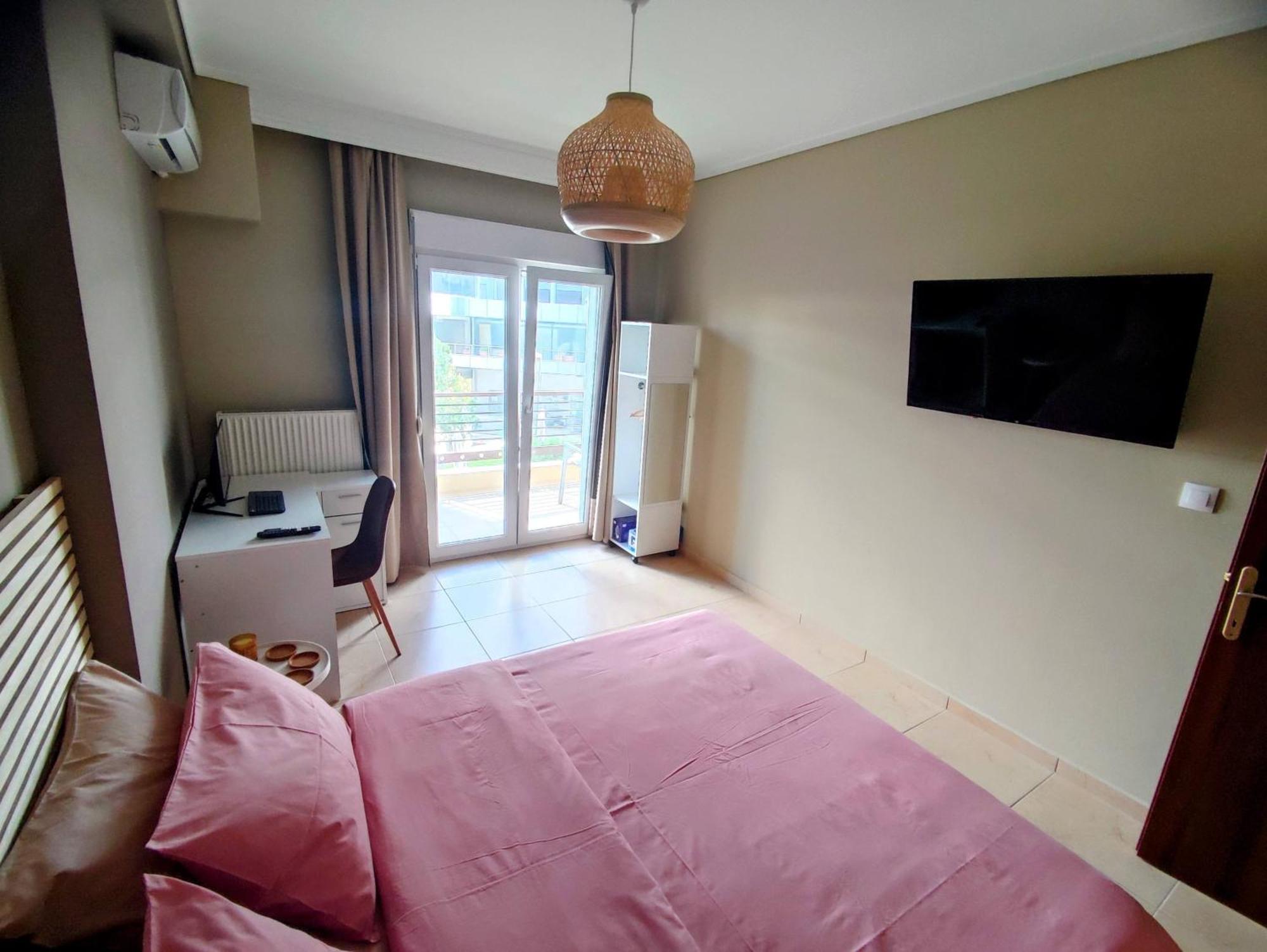 Cozy Apt! Friends & Family - Private Paid Parking Thessaloniki Exterior photo