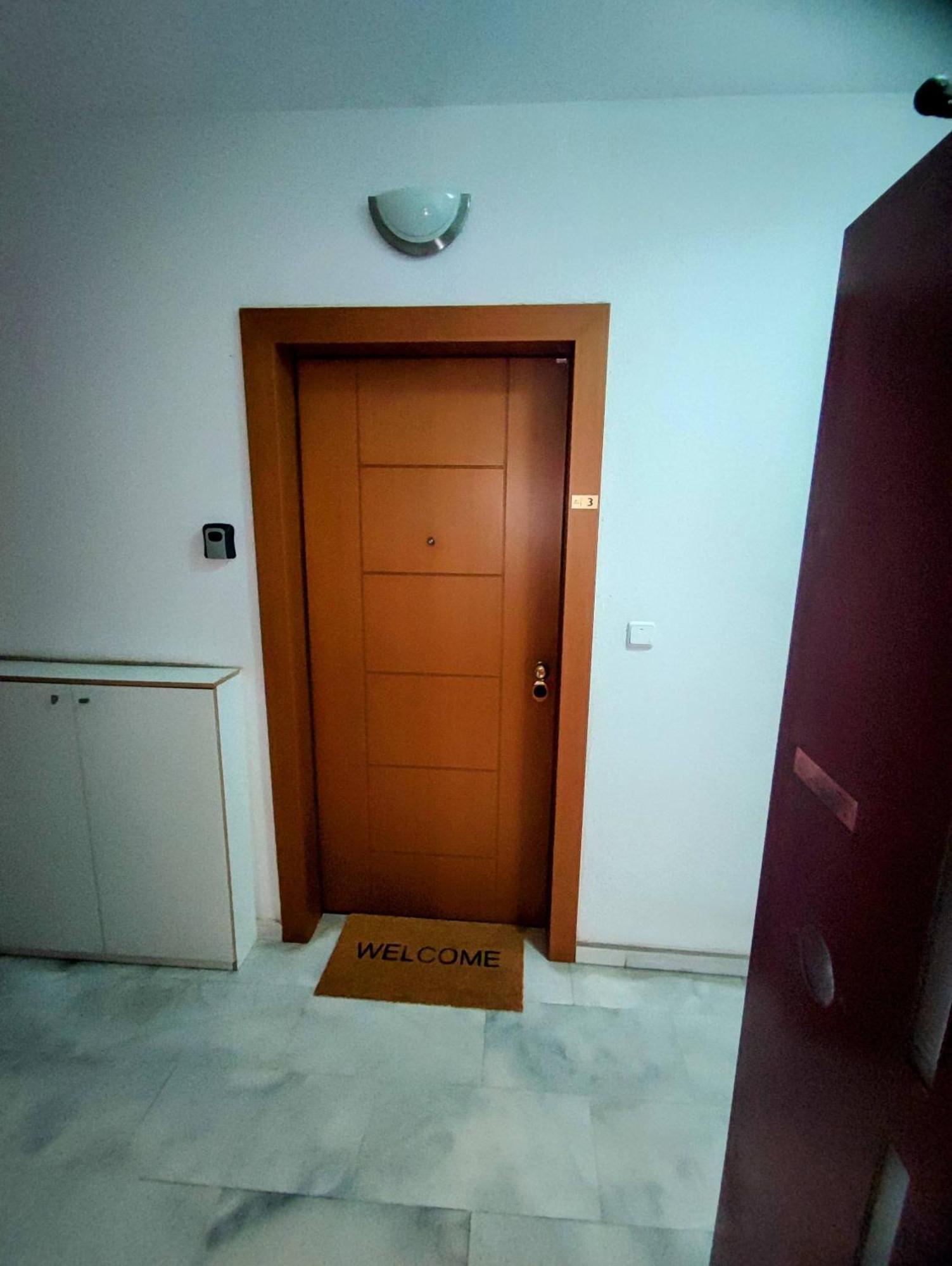 Cozy Apt! Friends & Family - Private Paid Parking Thessaloniki Exterior photo